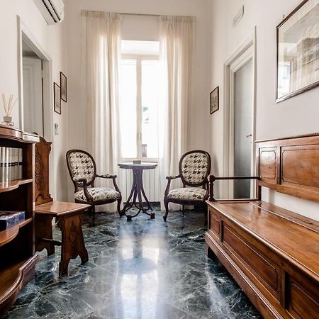La Casa Di Eugenio Apartment เนเปิลส์ ภายนอก รูปภาพ