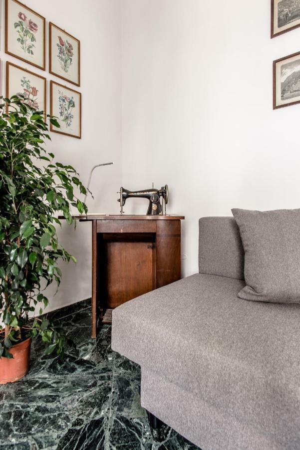 La Casa Di Eugenio Apartment เนเปิลส์ ภายนอก รูปภาพ